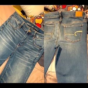 Women’s American Eagle Hi-Rise SHORT Jeans